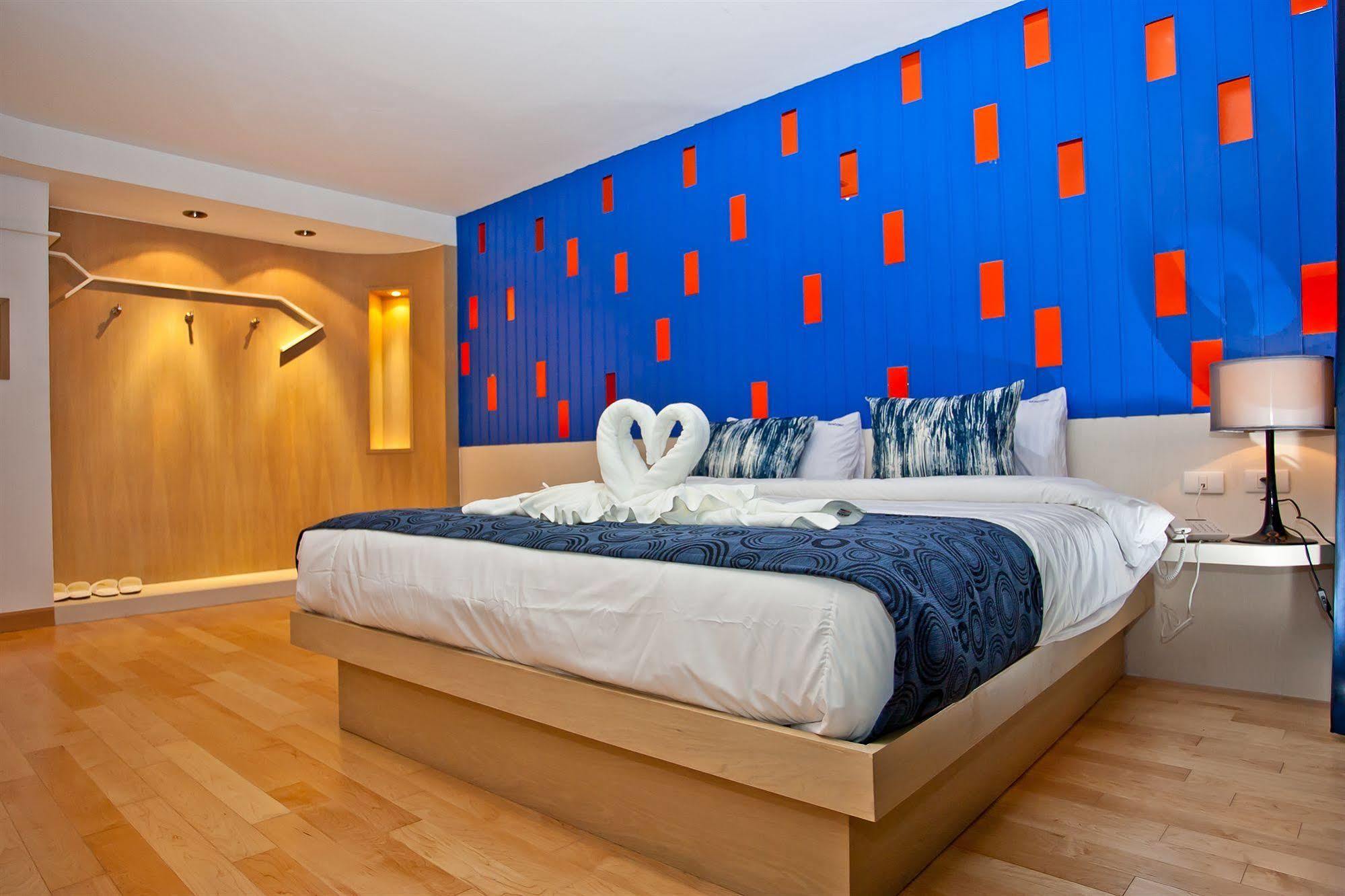 Sea Cono Boutique Hotel Phuket Eksteriør bilde